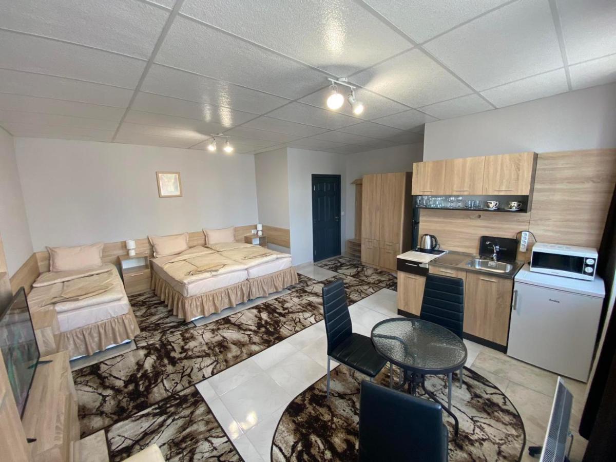 Apartments Emiza Σάμοκοβ Εξωτερικό φωτογραφία